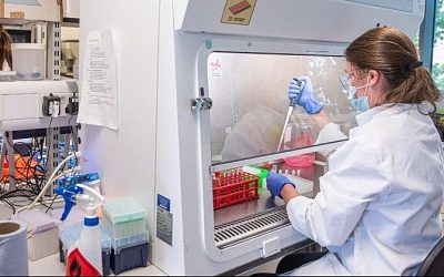 Британские СМИ извинились за фейк о «похищении» Россией формулы вакцины AstraZeneca