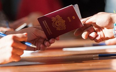 Идеи сегрегации живут и побеждают: в Латвии собираются лишать неугодных гражданства
