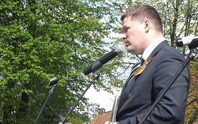 КС Литвы пригрозил депутату Титову штрафом за просьбу почтить память убитых «лесными братьями»