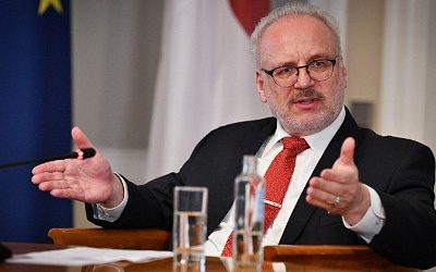 Президент Латвии: не владеющие госязыком жители страны — это халатность со стороны государства