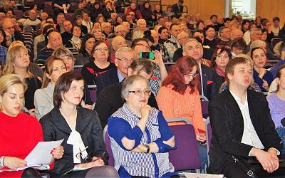 Борьба за русские школы продолжается: второе вселатвийское родительское собрание