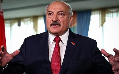 Лукашенко посоветовал властям Сербии отказаться от попытки «усидеть на трех стульях»