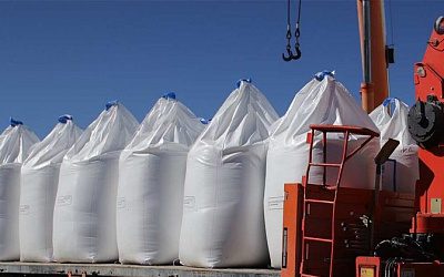 Латвия резко увеличила импорт белорусских удобрений