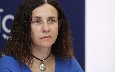 Дорога в страну дураков: латвийские чиновники жалуются на русских родителей