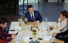 Зеленский обвинил Порошенко в потере Донбасса