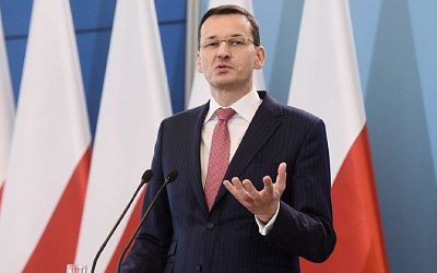 Премьер Польши призвал ЕС отказаться от выдачи шенгенских виз россиянам