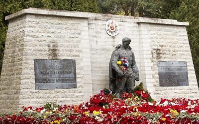 Бронзовый солдат: памятник воинам-освободителям Таллина 