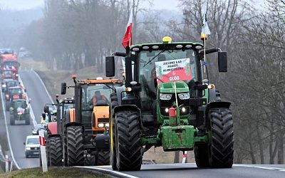 Киев направил Польше и Евросоюзу ноту протеста из-за блокировки импорта агропродукции