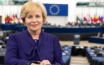 Евродепутат от Литвы призвала лишить Венгрию права голоса в ЕС