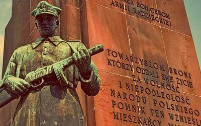 Польский профессор выступил с открытым письмом в защиту советских памятников