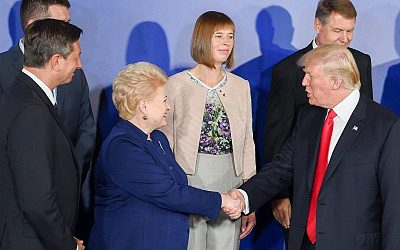 Психотерапия по-американски: чем утешит Прибалтику «главврач Белого дома»