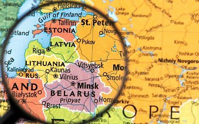 Социолог сравнил страны Прибалтики с маленькими злыми собачками