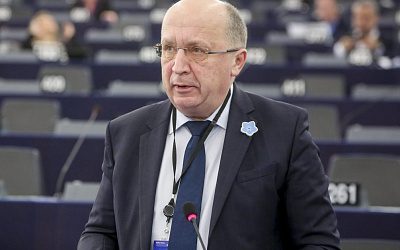 Мы боремся с Китаем, чтобы спасти Украину: литовская власть впала в маразм