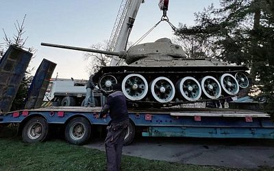 На Украине отдали на вооружение ВСУ демонтированный советский танк