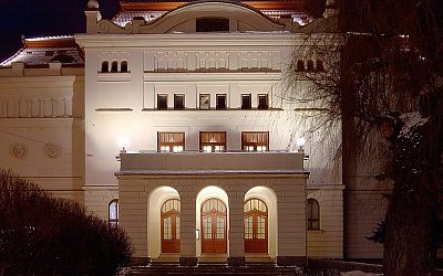 Не только о вешалках: история русского театра Вильнюса