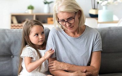 Латышские бабушки плачут: внуки в Англии перестают быть латышами