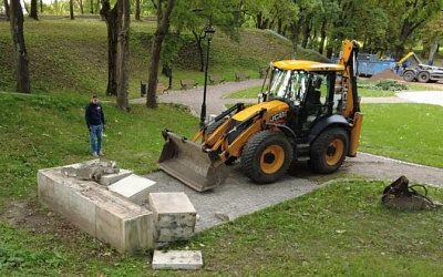 В Эстонии демонтируют памятник бойцам Красной армии