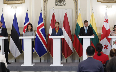 Злоупотребление гостеприимством: прибалтийские дипломаты учат Грузию демократии