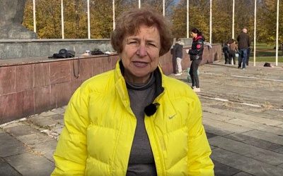 Жданок рассказала в Европарламенте о кампании властей Латвии по сносу советских памятников
