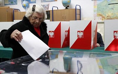 Во втором туре выборов в Польше уже проголосовал каждый четвертый