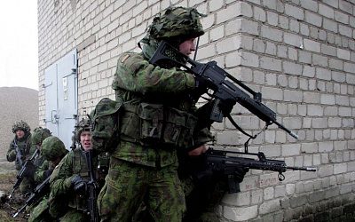 Юкнявичене предложила забирать в литовскую армию выпускников школ