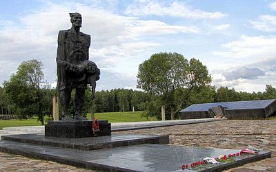 «Нас загнали в сарай, и я сказал односельчанам: молитесь богу»: рассказ единственного выжившего при трагедии в Хатыни