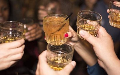 Латвию и Литву признали самыми пьющими странами мира