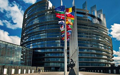 Депутат Европарламента: сговор элит заставляет ЕС молчать о репрессиях в Прибалтике