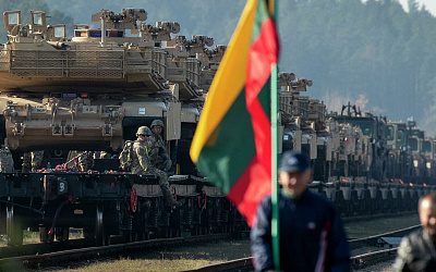 Плацдарм для нападения на Россию: НАТО накачивает Прибалтику оружием