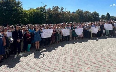 Жители Гагаузии потребовали отставки спикера Народного собрания