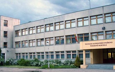 В вильнюсской гимназии отказались убирать названия, связанные с Россией