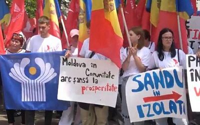 В Кишиневе проходит пикет против денонсации соглашений Молдовы с СНГ