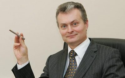 Президент Литвы назвал решение КС об однополом партнерстве* «шагом вперед»