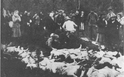 Массовое убийство в Бикерниекском лесу