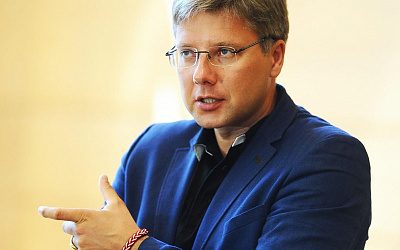 Нил Ушаков вернется в Ригу, если латвийским тетушкам не подыщут другого