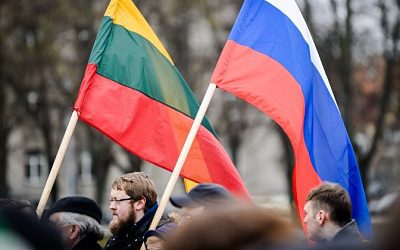 Литва включила Россию и Беларусь в список враждебных государств