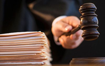 «Кажется, демократии приходит конец»: в Литве преследуют депутата за критику «лесных братьев»