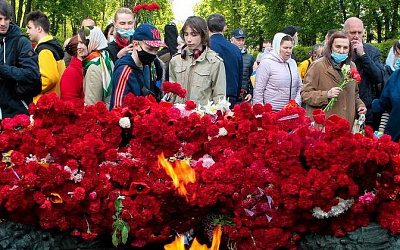 Рада поддержала законопроект Зеленского об отмене Дня Победы