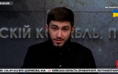 Украинский телеведущий в прямом эфире призвал «вырезать русских семьями»