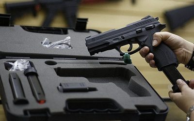 Порошенко разрешил Минобороны Украины покупать оружие за рубежом
