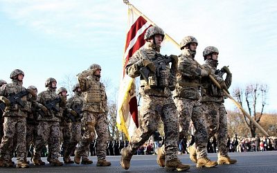 Правительство Латвии поддержало инициативу о введении обязательной службы в армии