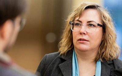 Депутат в Литве стала жертвой украинских мошенников