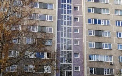 Власти Латвии признали безопасными советские панельки