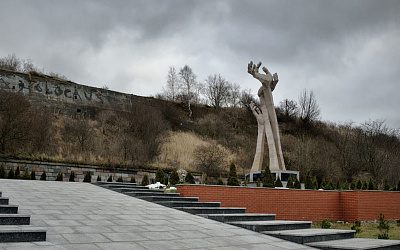 «Я лежала на льдине, на меня бросили убитую, они думали, что я мертва»: последние свидетели «Марша смерти»