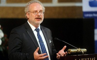 Президент Латвии назвал День Победы «праздником глорификации Российской империи»