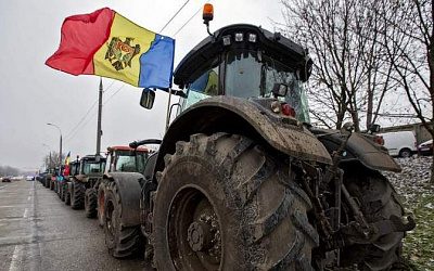 Фермеры пригрозили заблокировать единственный порт Молдовы