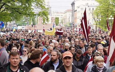 Полиция в Риге задержала противников шествия «за освобождение от советского наследия»