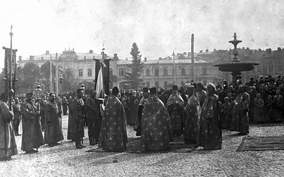 «Большевички выручили»: как провалилась первая попытка церковного раскола на Украине