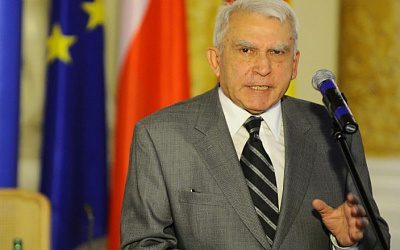 Адам Ротфельд: польско-российские отношения встали на нормальные рельсы