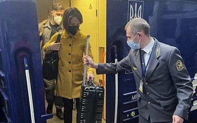 Глава МИД Германии пообещала Украине дальнейшую помощь в разминировании